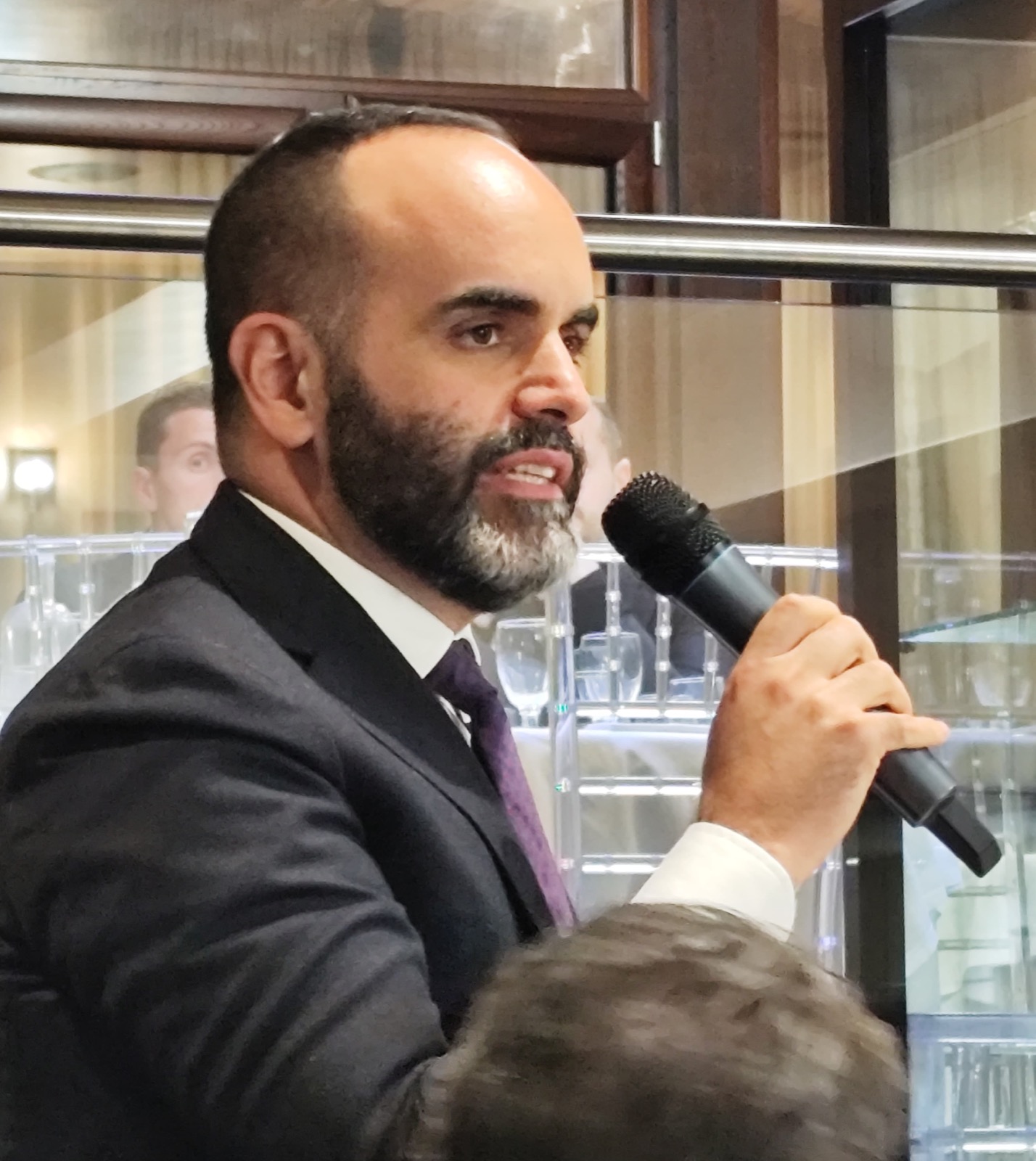 Le relazioni che danno vita al club